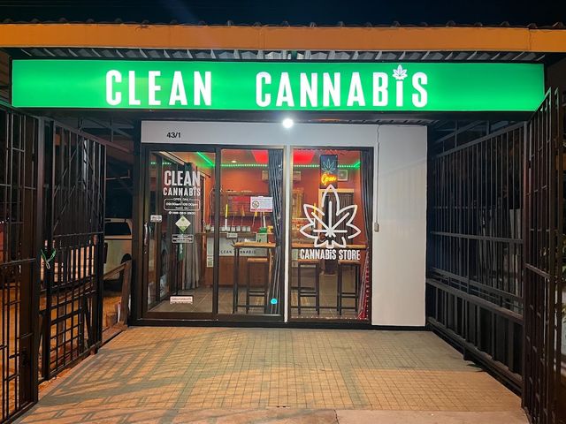 CLEAN CANNABIS storefront