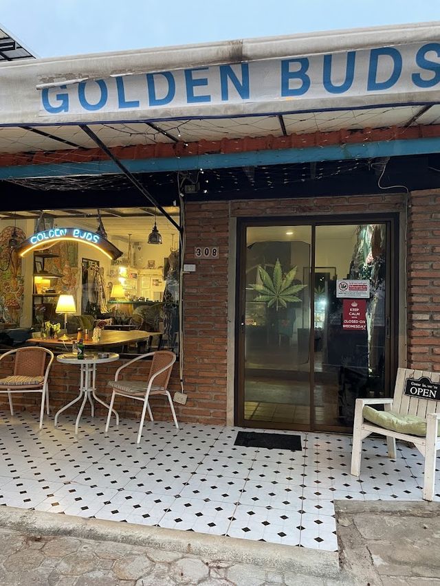 Golden BUDS Weed Shop storefront