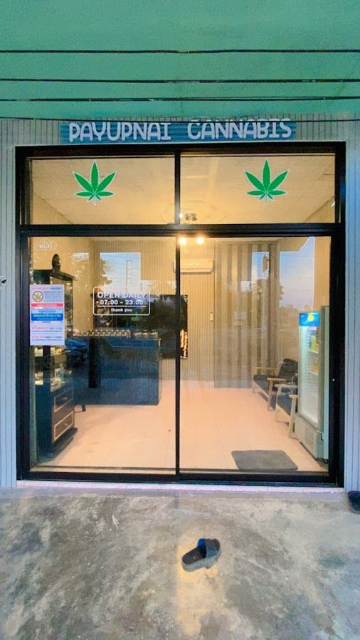 PAYUPNAI WEED storefront