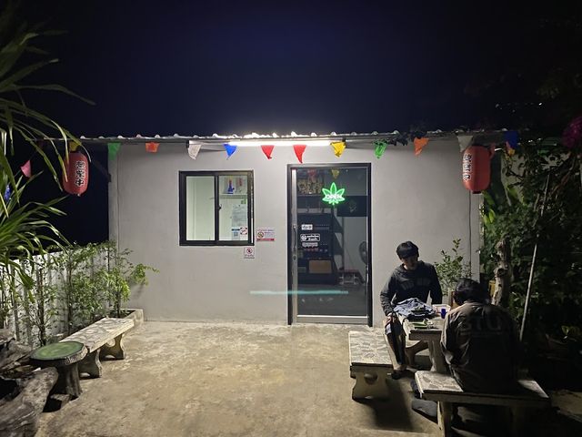 TT cannabis king storefront
