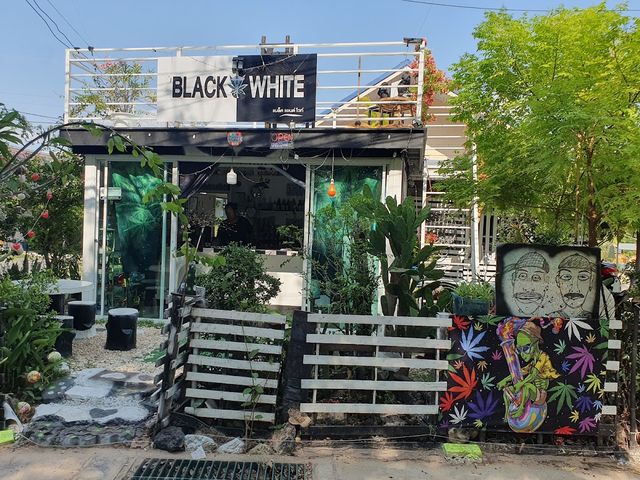 Blackwhite Ganja shop storefront