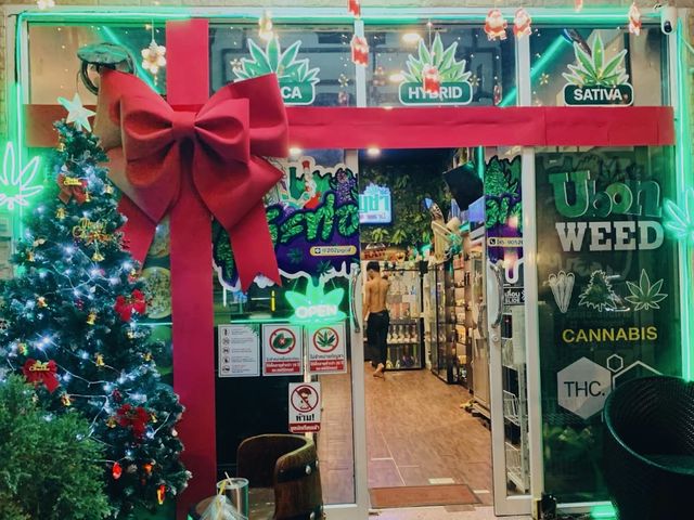 ร้านกัญชาอุบล - กระท่อมกัญชา Cannabis Dispensary storefront
