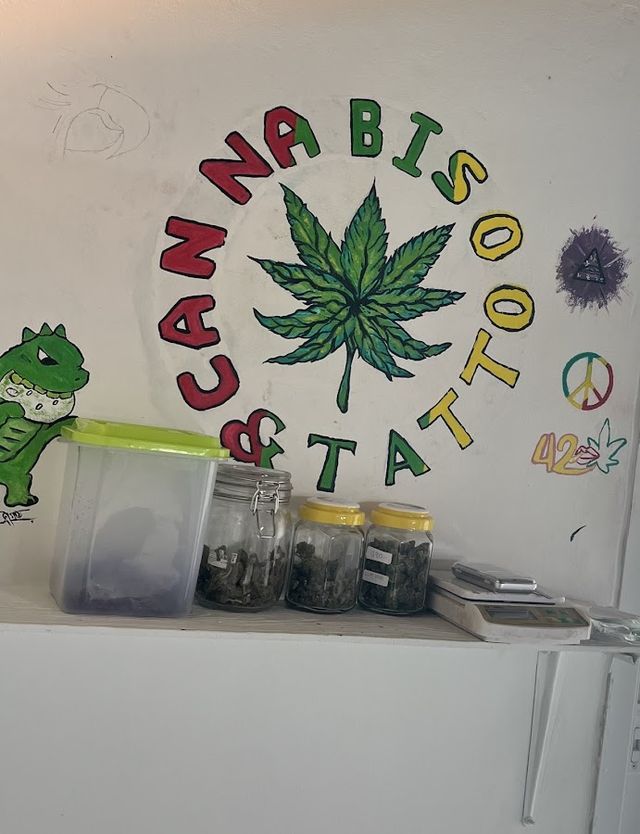 ร้าน Cannabis & Tattoo storefront