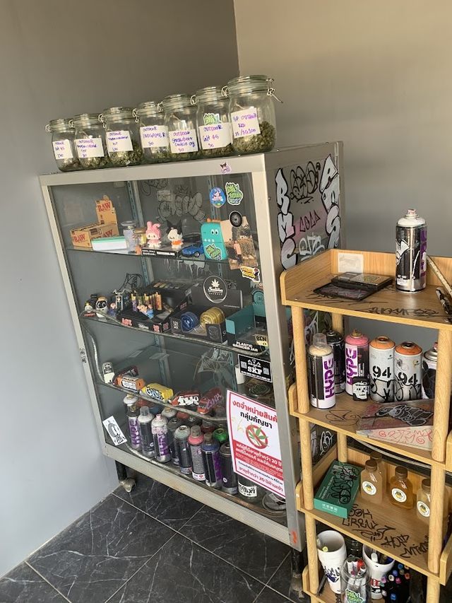 cannabis khaoyai pakchong storefront