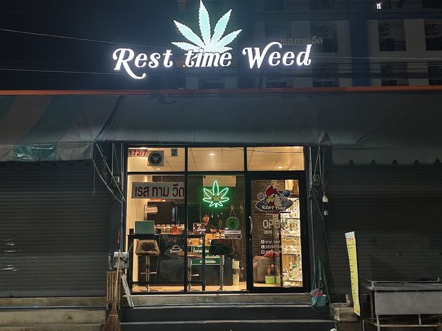 Rest time weed storefront