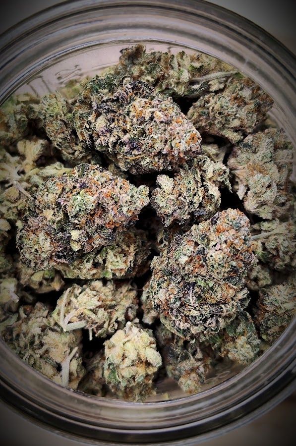 Rainbow Blitz Dispensary near Suvarnabhumi Airport storefront