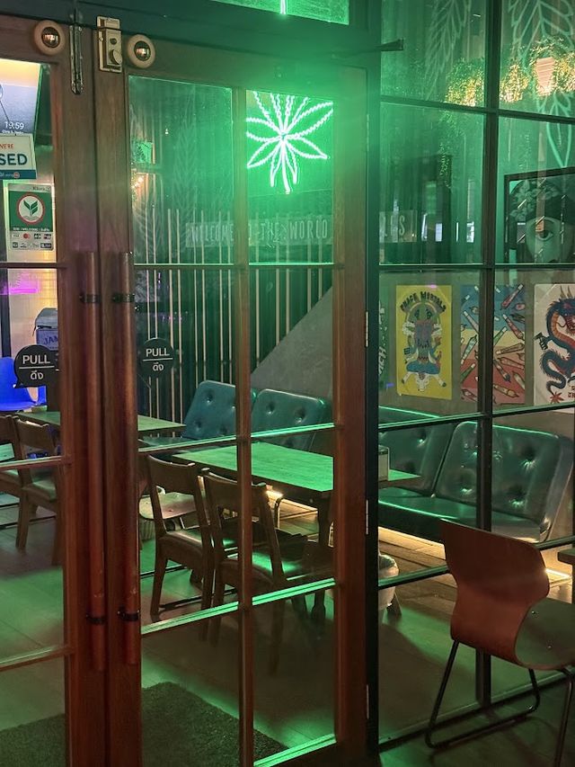 420 Happy Bar Thailand (คาเฟ่กัญชา) storefront