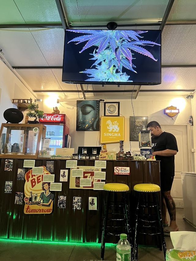 Earthgang O.G. Cannabis Weed Shop Bangkok storefront