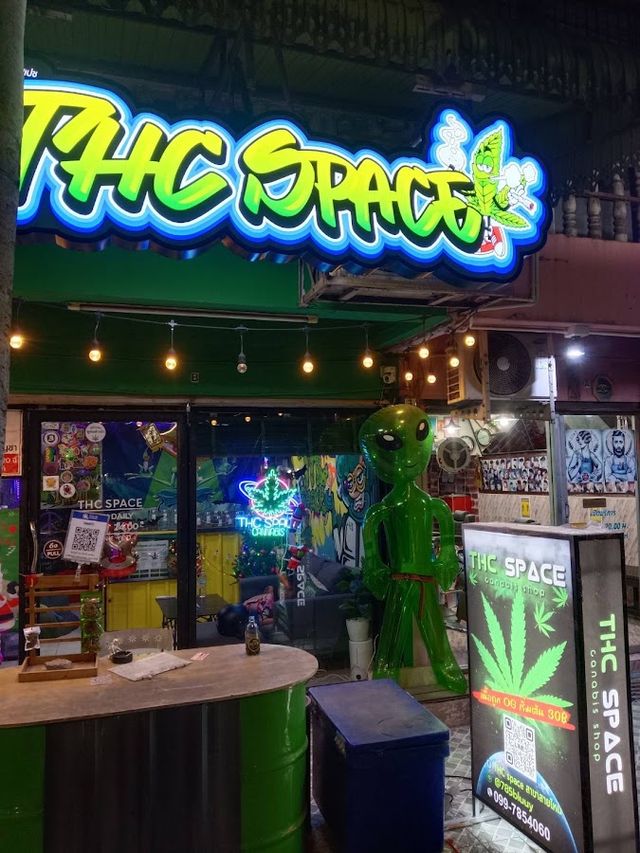 THC SPACE cannabis dispensary สาขาสายไหม storefront