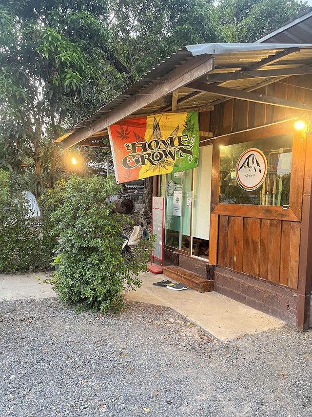 Mountain Loop&Co P Weed storefront