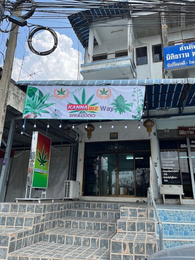 CANNABIS WAY BLUE (แคนนาบิส เวย์ บลู) storefront