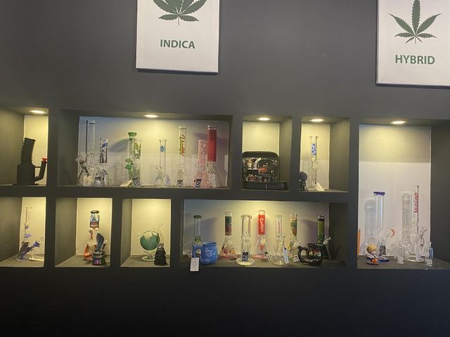 GanjaShop (กัญชาช็อป) / Canabis Dispensary storefront