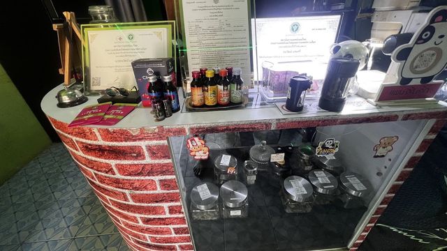 PANDA WEED storefront