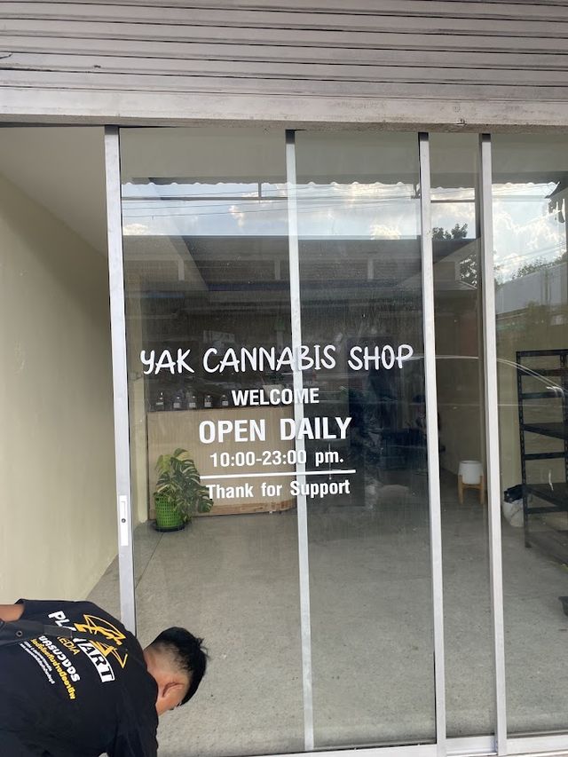 YAK CANNABIS SHOP storefront