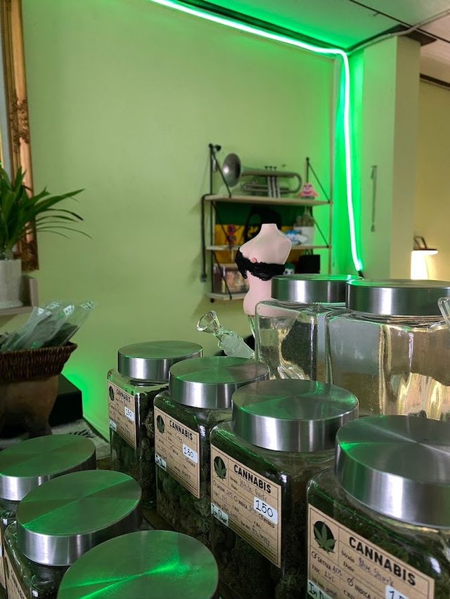 KK Cannabis Shop storefront