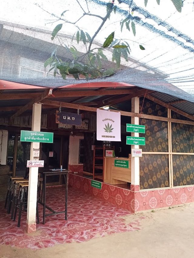 LOEI HIGH THC 420 storefront