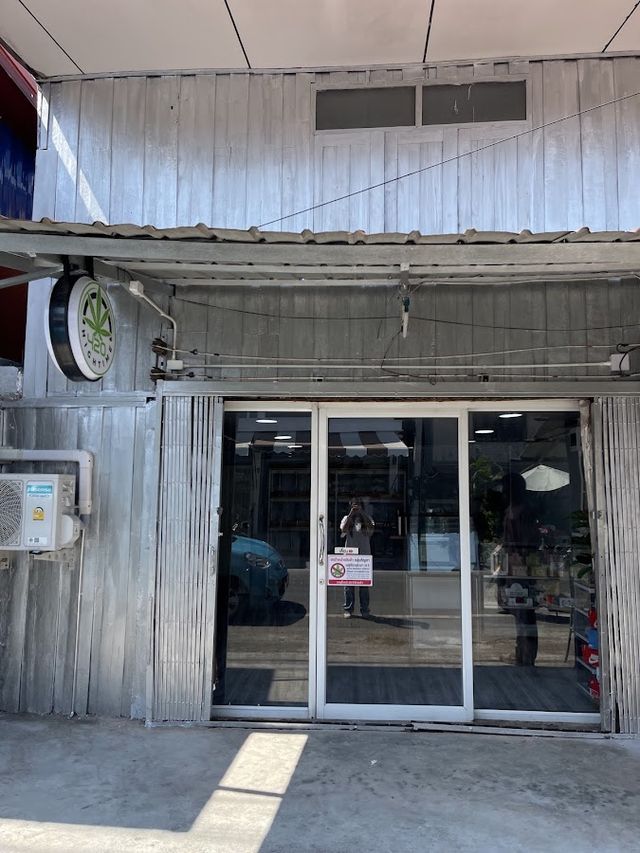 420 HIGHTIME storefront