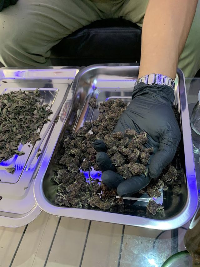 High End THC @Mahasarakham storefront