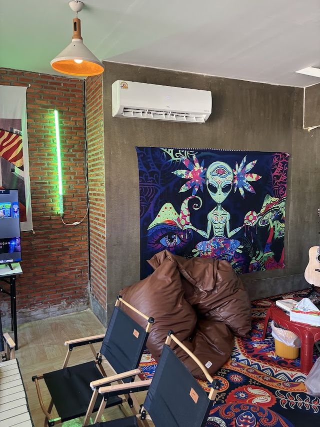 TG Cannabis 420 storefront